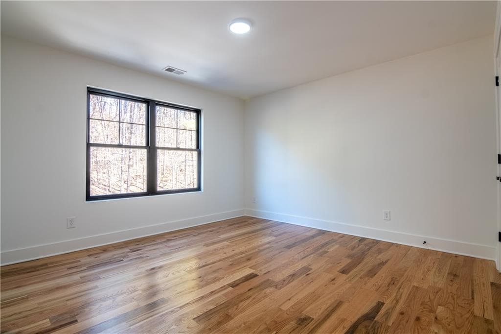 Finish detail — Farmhouse