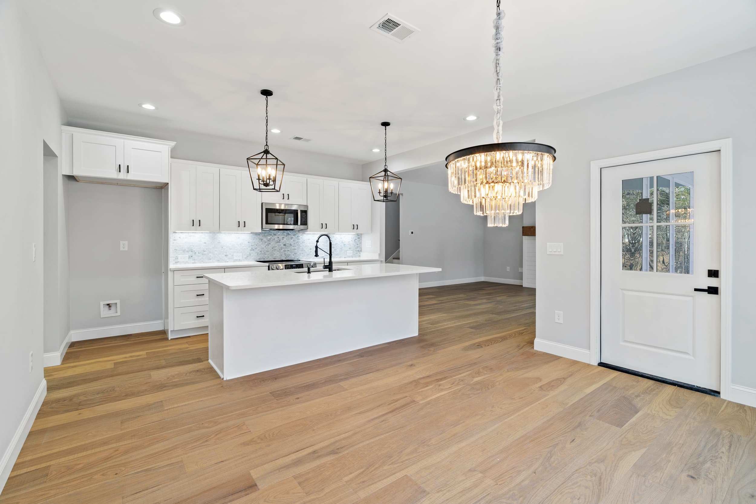 Interior — 6144 Cardinal Dr